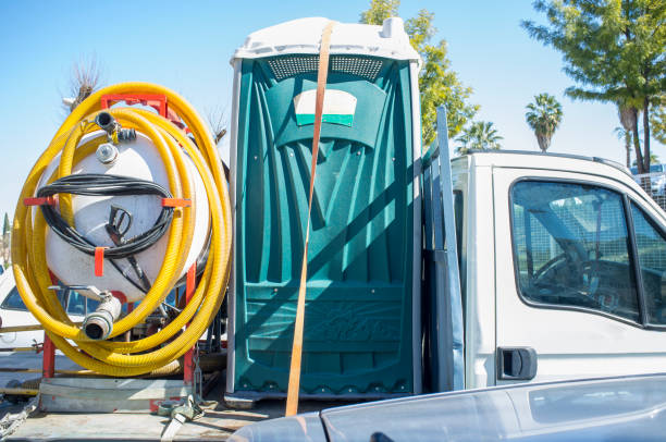 Best Porta potty delivery and setup  in Oconomowoc, WI